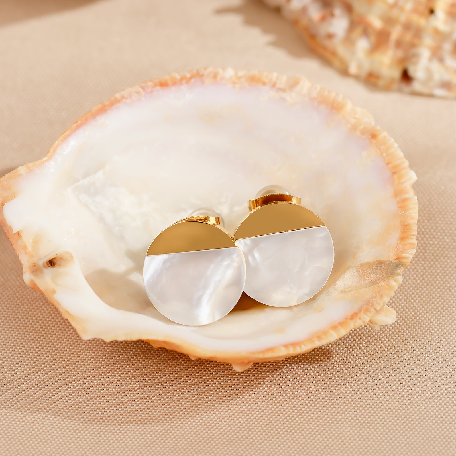 Luna Earrings – Natural Mother-of-Pearl & 18K Gold Finish