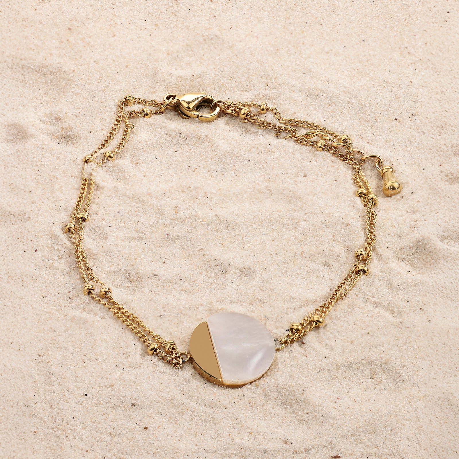 “Luna” Bracelet – Double Gold Chain & Natural Mother-of-Pearl Slice