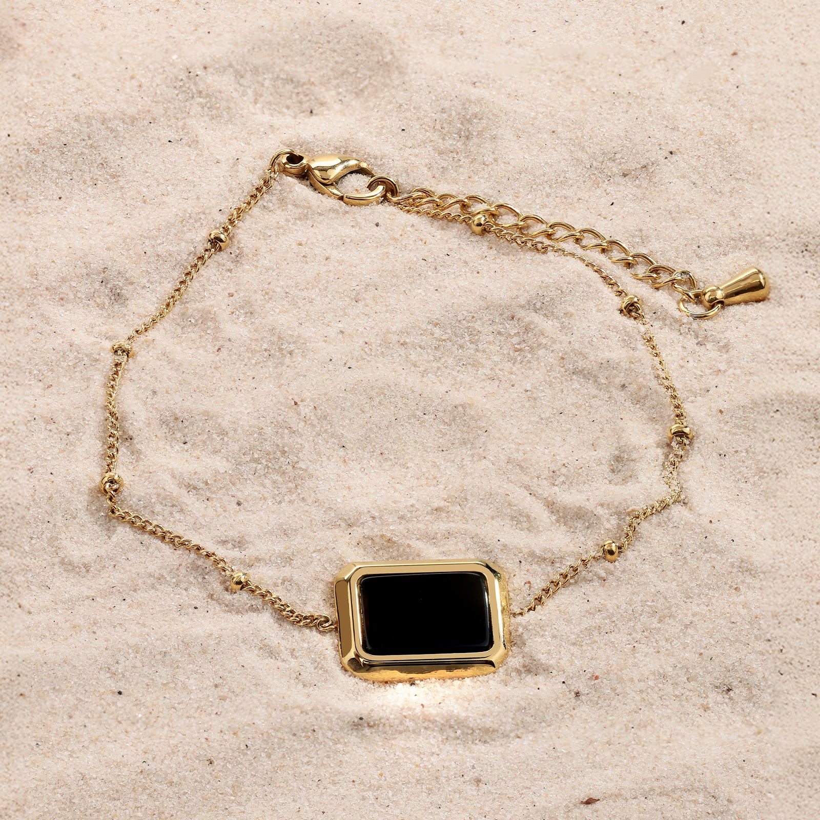 Nocta Onyx Bracelet – Black Onyx & Gold Chain