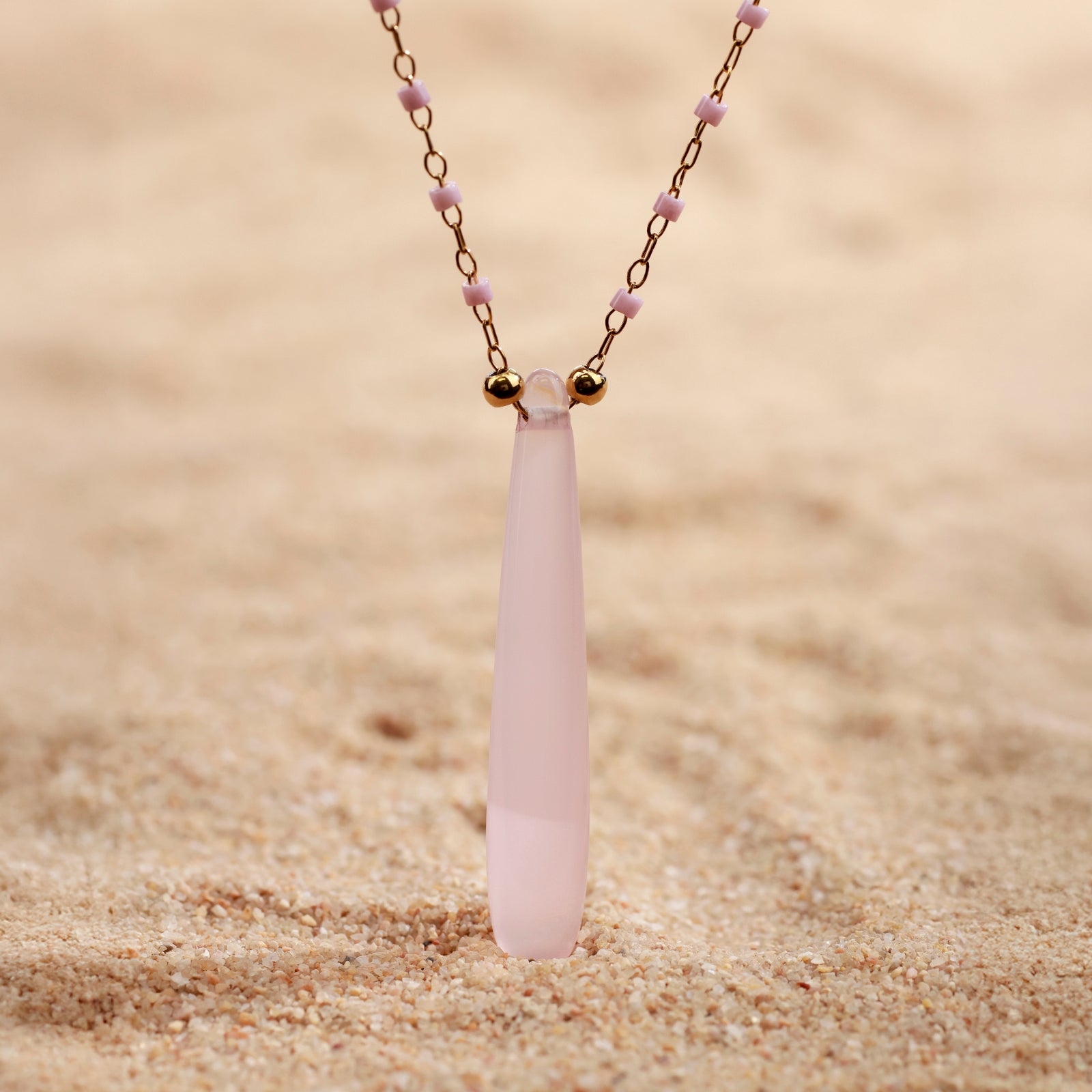 Amaya Quartz Necklace – Rose Quartz Drop Pendant & Beaded Chain