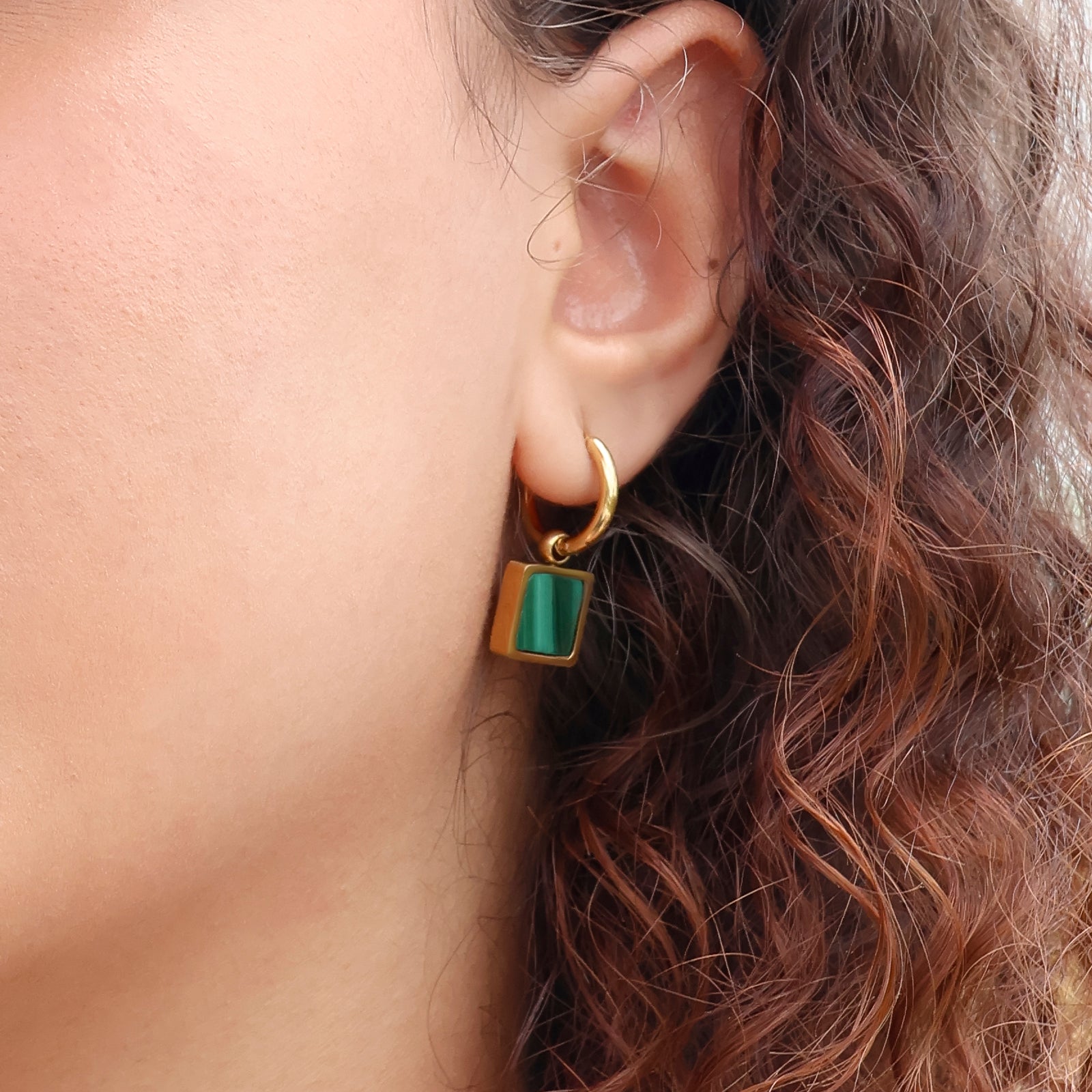 Gaia Earrings – Malachite & 18K Gold Hoops
