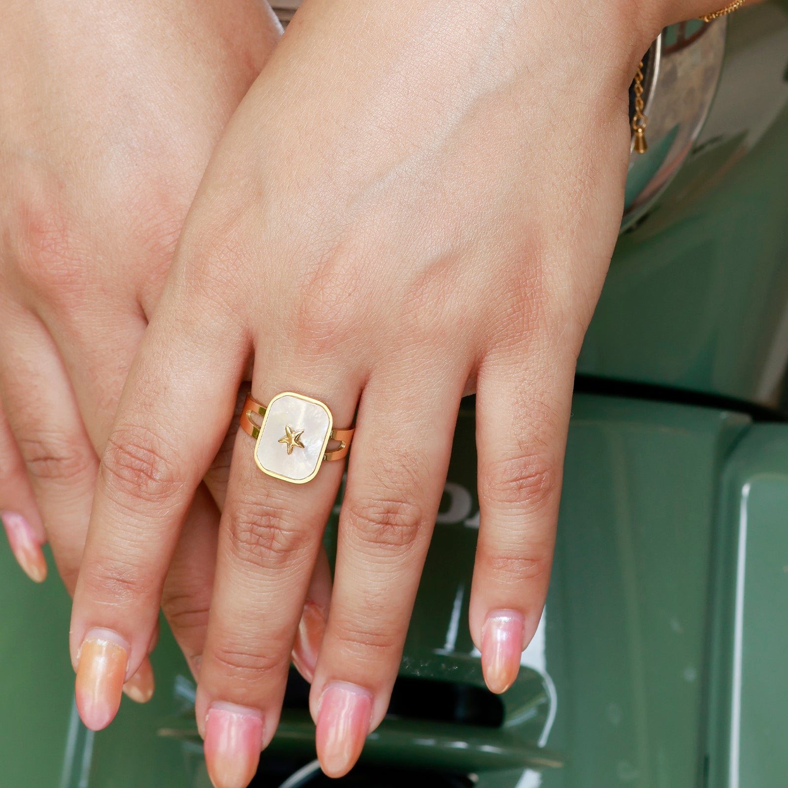 Luna Mare Ring – Mother-of-Pearl & Golden Star